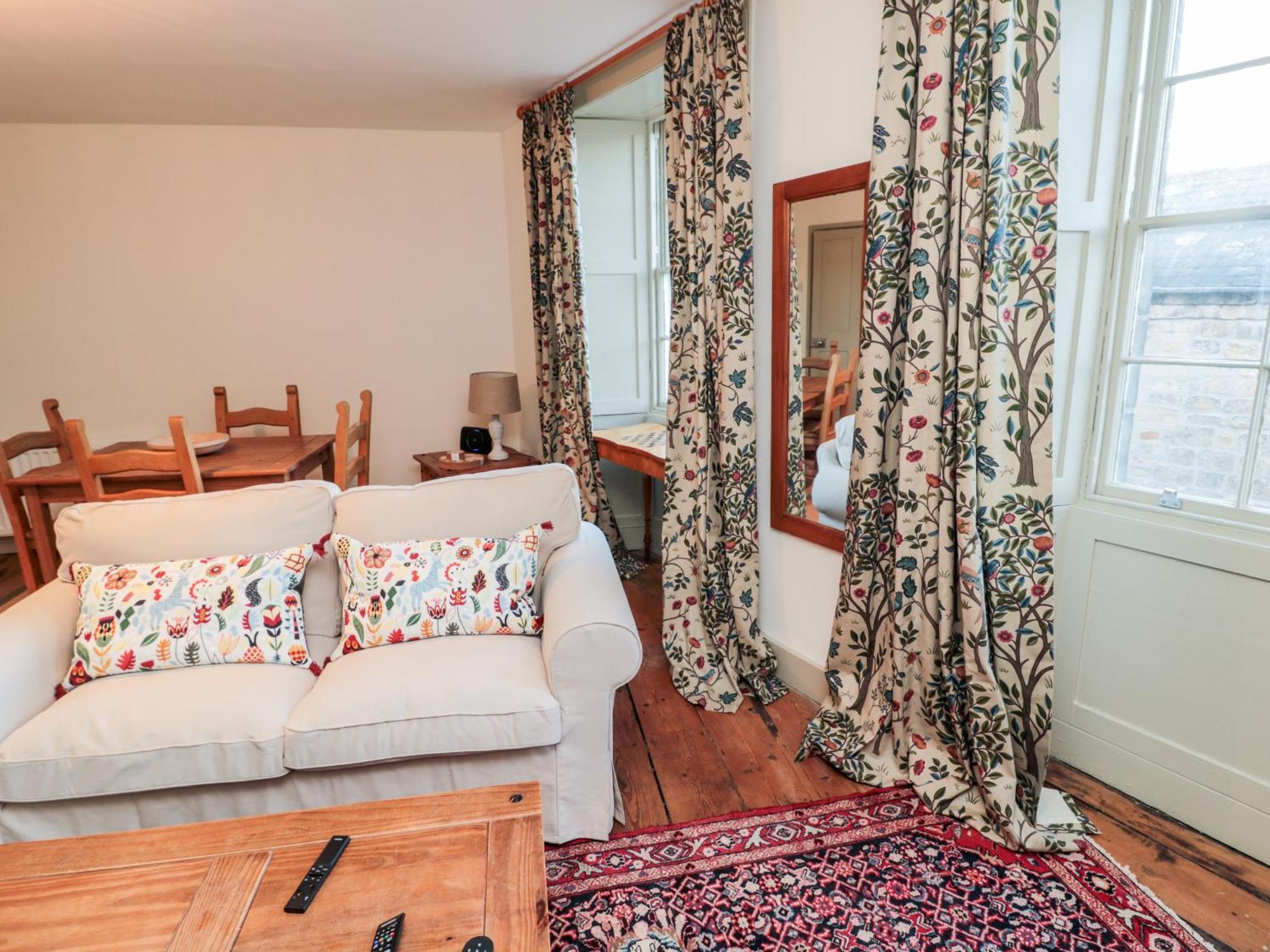Upper Oakwood Apartment อัล์นวิก ภายนอก รูปภาพ